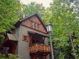 11 Chaucer Rd, Black Mountain, NC 28711