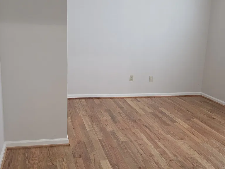 28 W Park Ave #2R — Photo 12