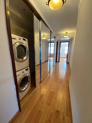 Rented by La Seven Inc. | media 16