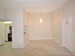 8215-33 Sun Spring Cir, Orlando, FL 32825