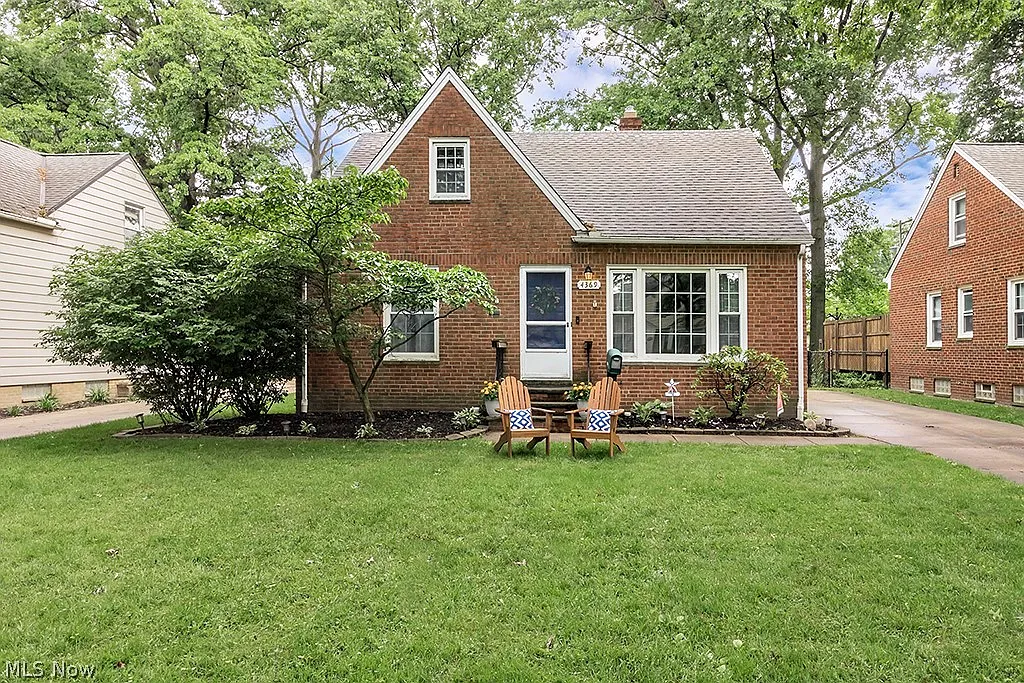 4369 W Anderson Rd photo 1