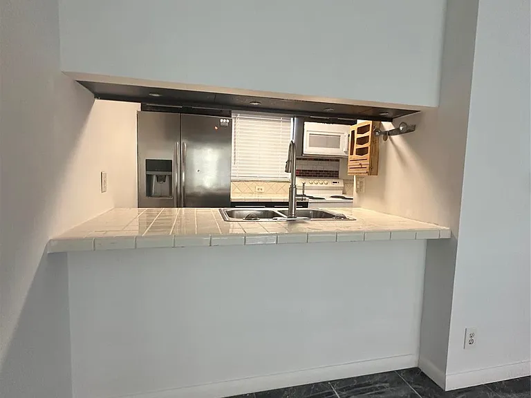 3212 NW 103rd Ter #107-B — Photo 7