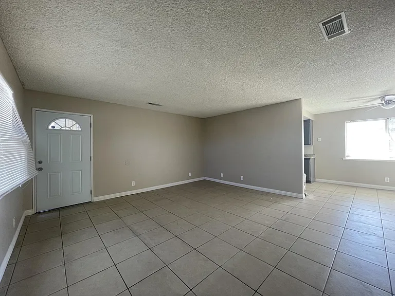 15085 Gravilla Rd — Photo 5