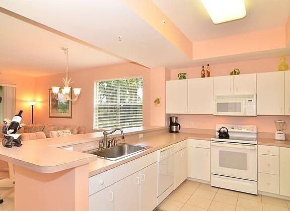 5th image of 4680 Turnberry Lake Dr Unit 106