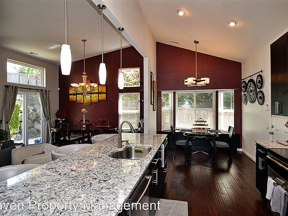 4th image of 4937 Enetai Ave NE