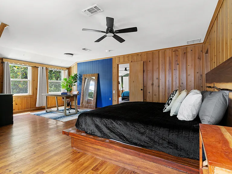 1505 N Riverside Dr — Photo 10
