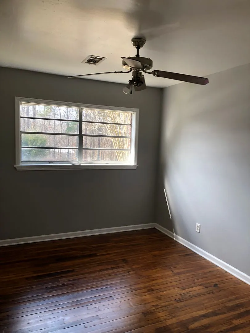 Home for Rent 950 Flag Lake — Photo 3