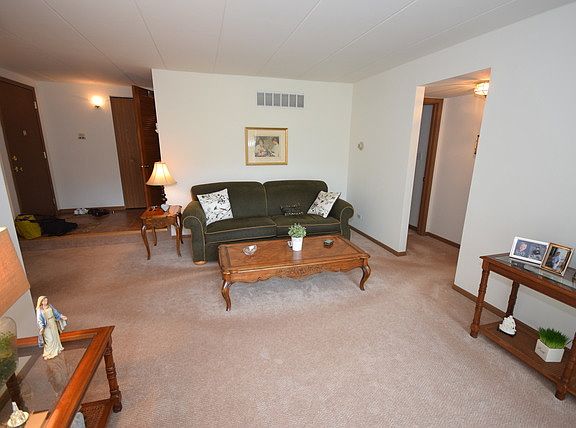 5th image of 13324 W Circle Drive Pkwy
