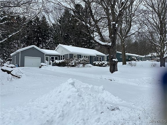 2nd image of 8753 Elizabeth Pkwy