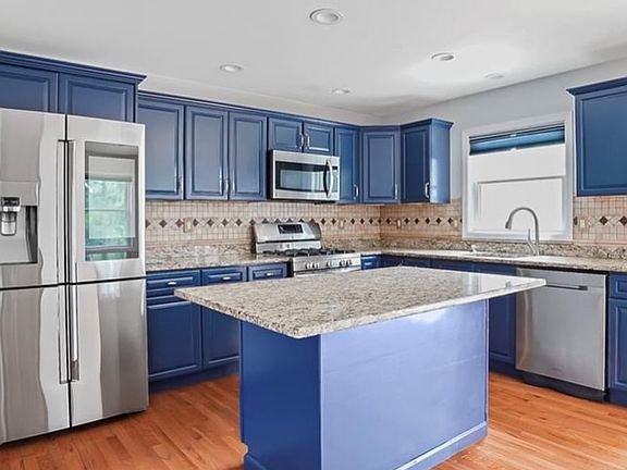 2nd image of 266 Woodland Ave #1