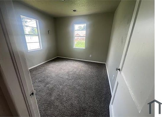 5th image of 2301 SW 49th St
