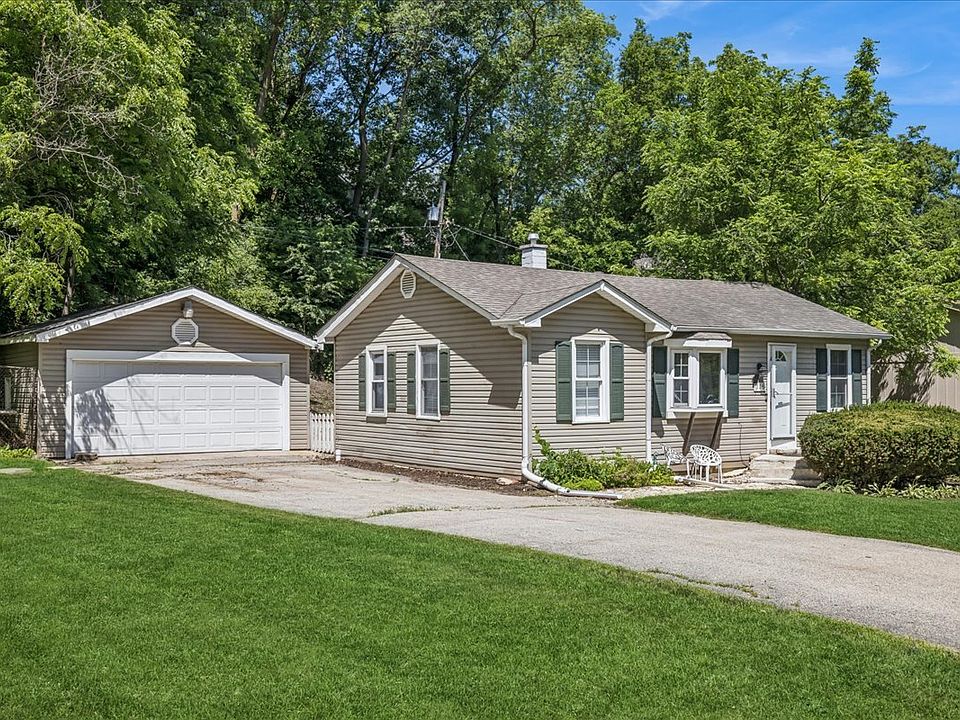 1st image of 116 Valley Dr