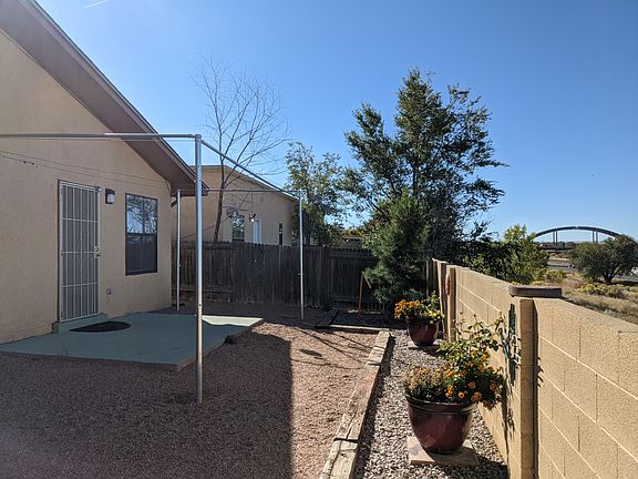 4th image of 2909 Palo Verde Dr NE #A-1