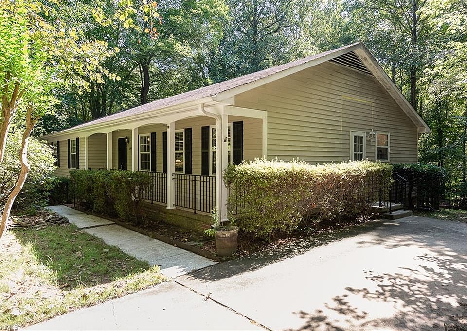 1st image of 1903 Kello Dr