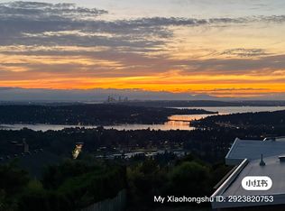 13610 Somerset Ln SE, Bellevue, WA 98006