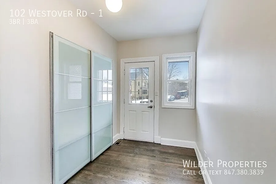 3 bed, 2.5 bath, 2150 sqft, $4,000 — Photo 3