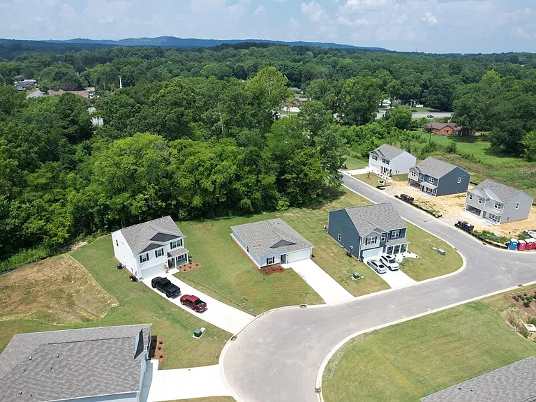 627 Fox Den Cir — Photo 32