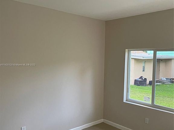 5th image of 8321 NE Miami Ct APT 2
