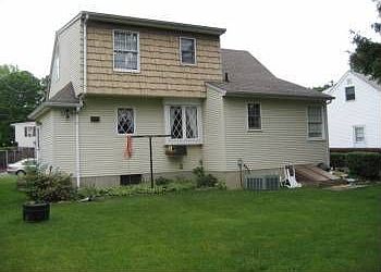 2nd image of 13 Highview Rd