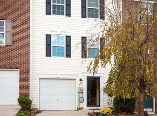 21 Council Ct, Falling Waters, WV 25419
