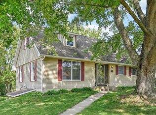 10 Water St, Cambridge, WI 53523