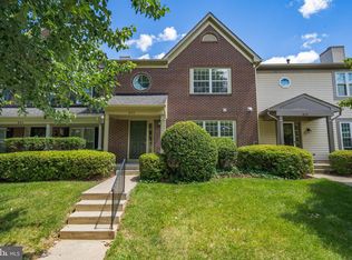 822 Waterford Dr, Frederick, MD 21702
