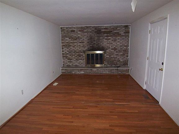 5th image of 4420 Filbrun Ln