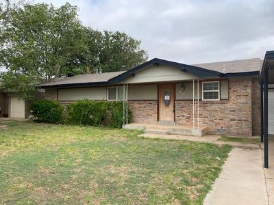 902 W 8th St, Muleshoe, TX, 79347