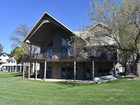 3rd image of 32408 Swan Ln