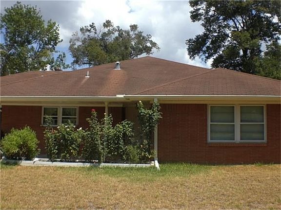 2nd image of 216 Burnett Dr
