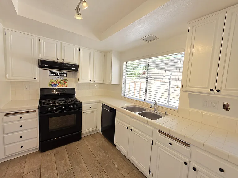 44034 4th St E — Photo 3