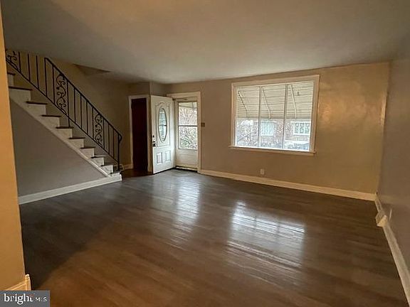 3rd image of 4333 Marple St