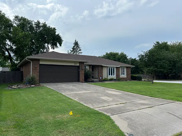 3827 S Virginia Pl, Springfield, MO 65807
