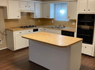 4311 Comanche St, Pasadena, TX 77504