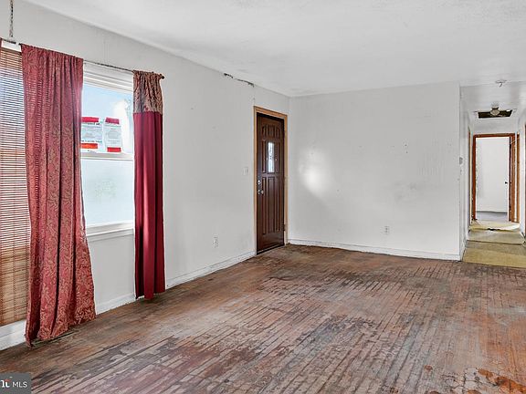 2nd image of 24751 Nichols St