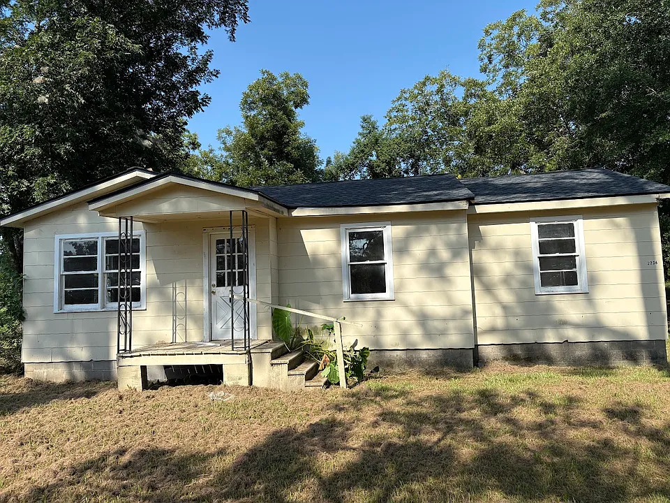 2236 US Highway 41 N