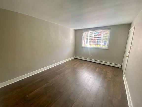 Livingroom call/text 412.897.0330 for more info