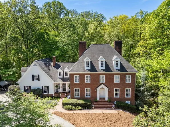 420 Fawn Glen Dr, Roswell, GA 30075