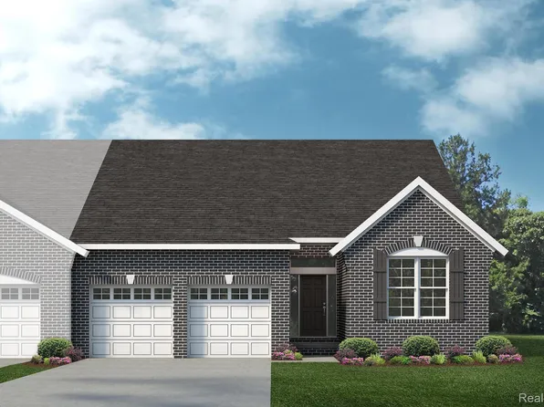 61753 Courtland Dr, South Lyon, MI 48178