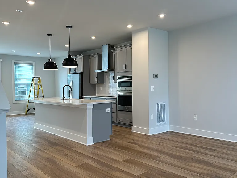 9425 Alquist St — Photo 18