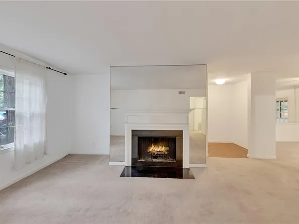 114 Rosaire Pl NW, Atlanta, GA 30327
