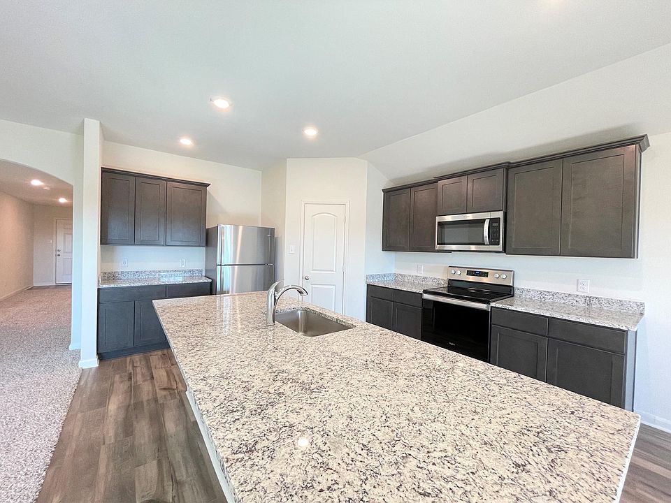 1st image of 612 Aqueduct Dr