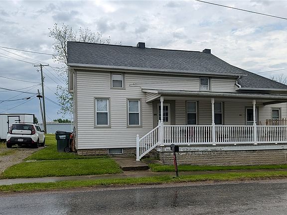 3rd image of 100 W Erie St
