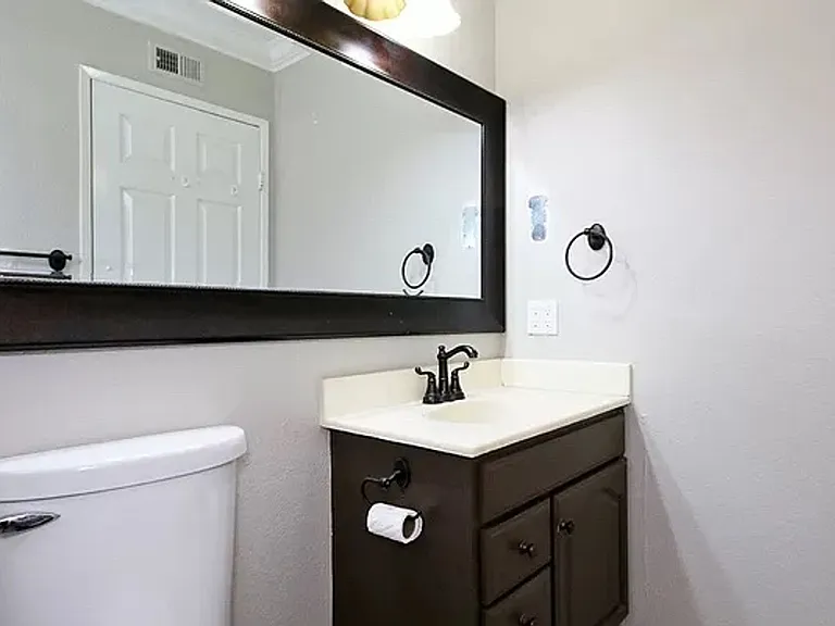 17748 Valladares Dr — Photo 15