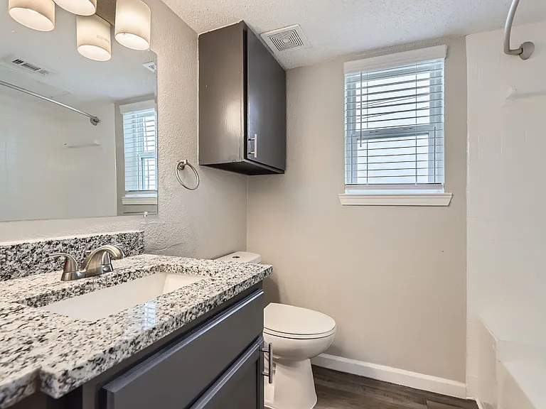 The Tallows Apartments — Photo 31