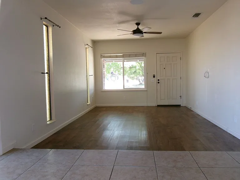 9685-9687 Lake Natoma Dr — Photo 4