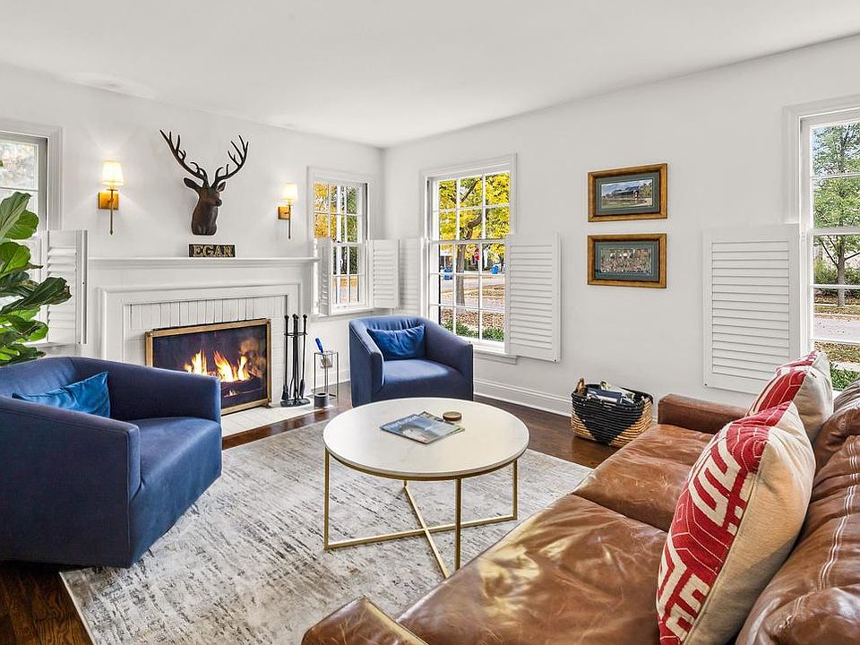 1st image of 133 West Monrovia AVENUE