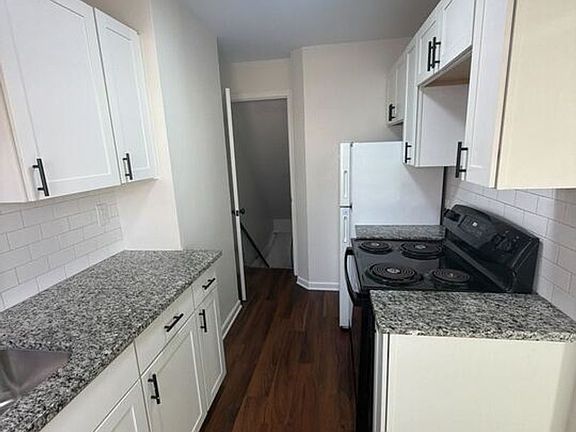 2nd image of 1292 25th Ave
