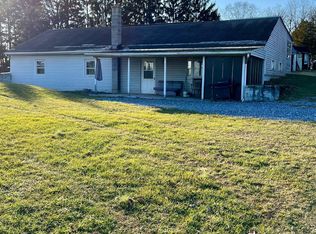 98 Hoover Dr, Jonestown, PA 17038