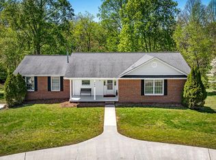 380 Lavista Dr, Blue Ridge, GA 30513